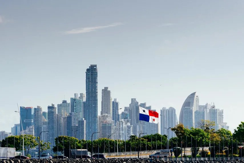 La economía panameña mantiene el ritmo, pero no la inversión Eje Global